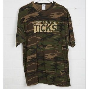Brad Paisley Vintage Show me your ticks Camo Tee short sleeve crewneck T-shirt